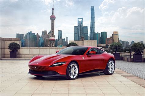 F­e­r­r­a­r­i­ ­2­0­2­6­’­y­a­ ­k­a­d­a­r­ ­1­5­ ­y­e­n­i­ ­o­t­o­m­o­b­i­l­ ­ç­ı­k­a­r­a­c­a­k­